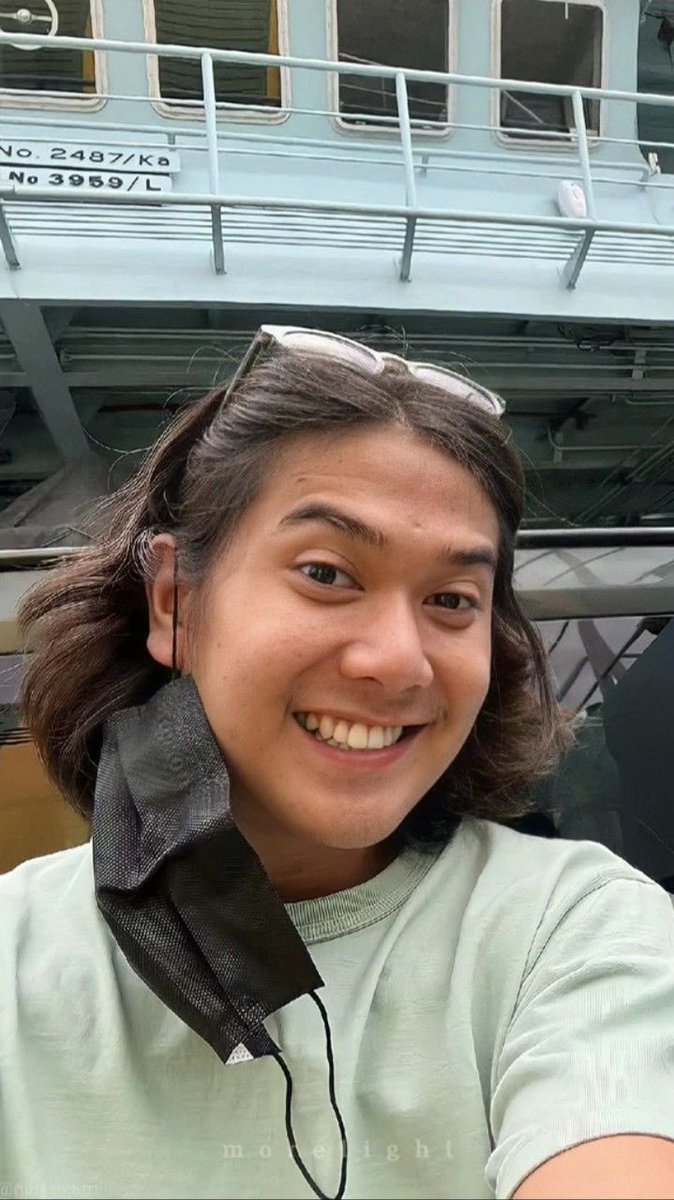 Komplotaan's tweet photo. Smoga di lain ksmpatan kita bs ketemu lg, jgn sungkan buat sapa sapa dadah dadah di perempatan jalan, inget dlu ada ayam bakar yusuf hamdan lewat https://t.co/hRfYPnMOhX