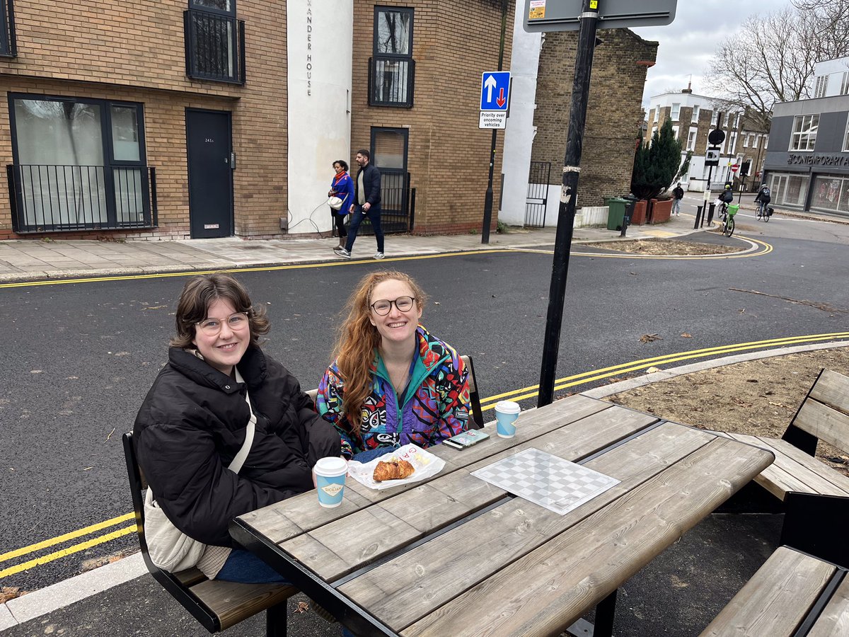 Brilliant to bump into local residents Jess and Helen enjoying the new street furniture at the #HerneHill end of the #RailtonLTN - looking forward to seeing the new flower beds planted in the spring!