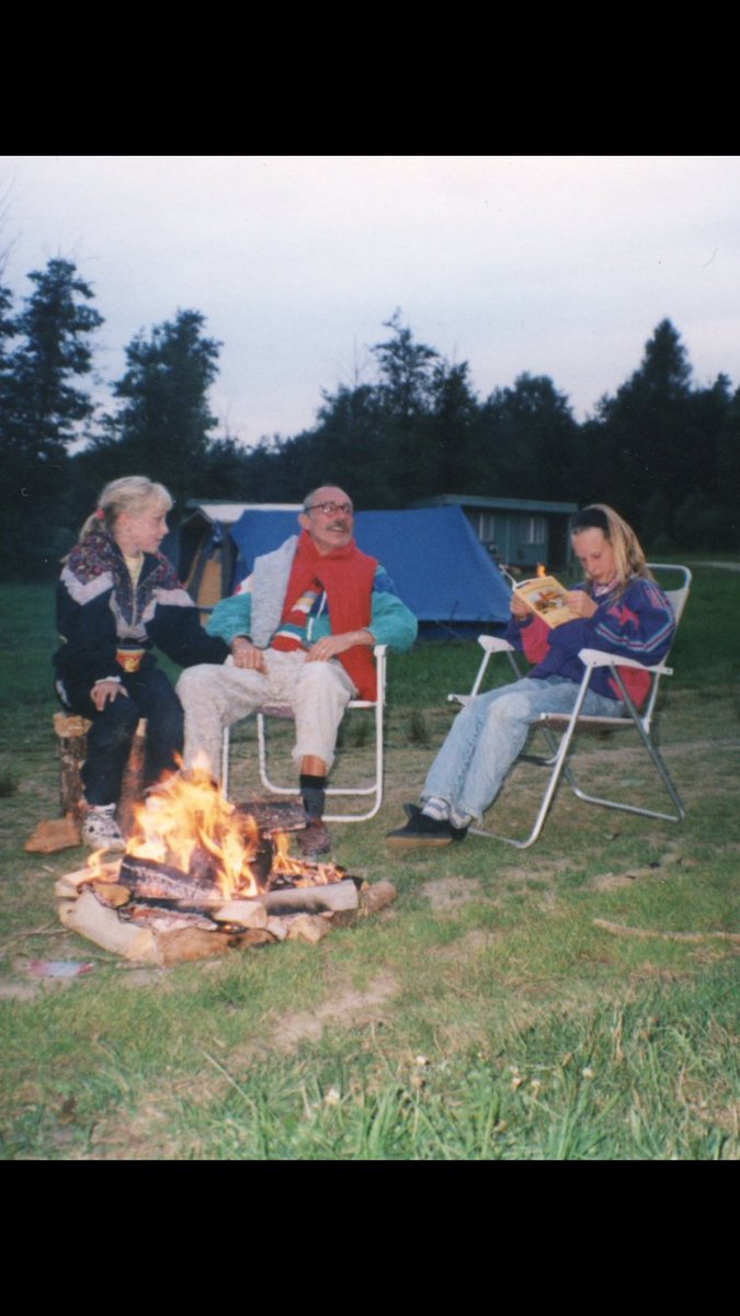 /Fay-lee-nuh/ tweet media