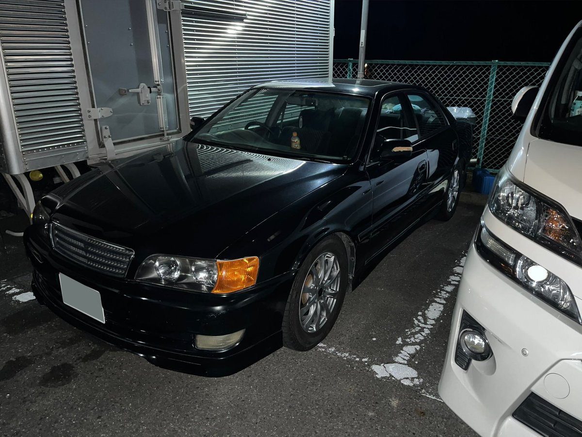 M_Minato0320's tweet photo. とりあえずスタッドレスが欲しかったのでホイールなんてなんでもいいやって思って買ったけどおじいちゃんセダンになりました https://t.co/42VcgRqikc