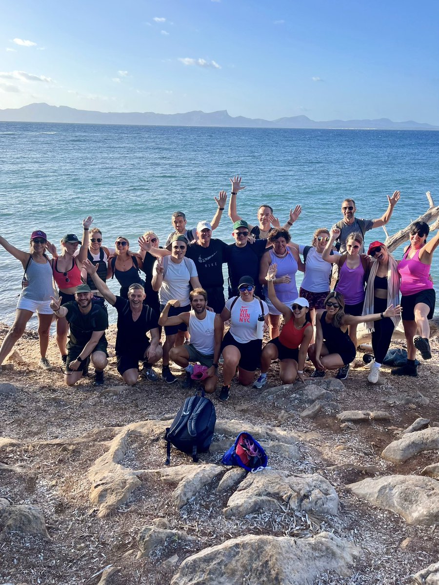 yogagise's tweet photo. My week at #TheBodyCamp in Mallorca was such a huge highlight for me this year! I loved every moment of it - the people, food, activities, accommodation 🇪🇸 

#TheBodyCampMallorca #YogagiseLifestyle #MallorcaRetreat #Mallorca https://t.co/oBlYvxxYaV
