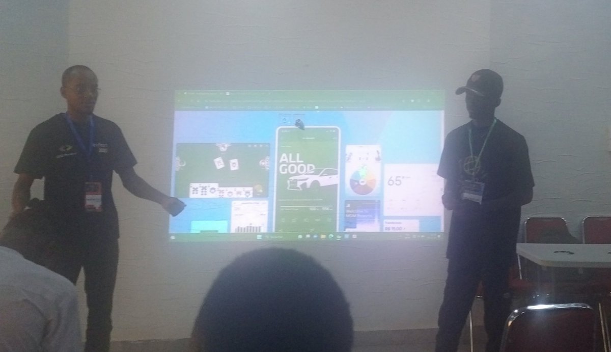 B. Bienvenu Venuslas ZINSE tweet media