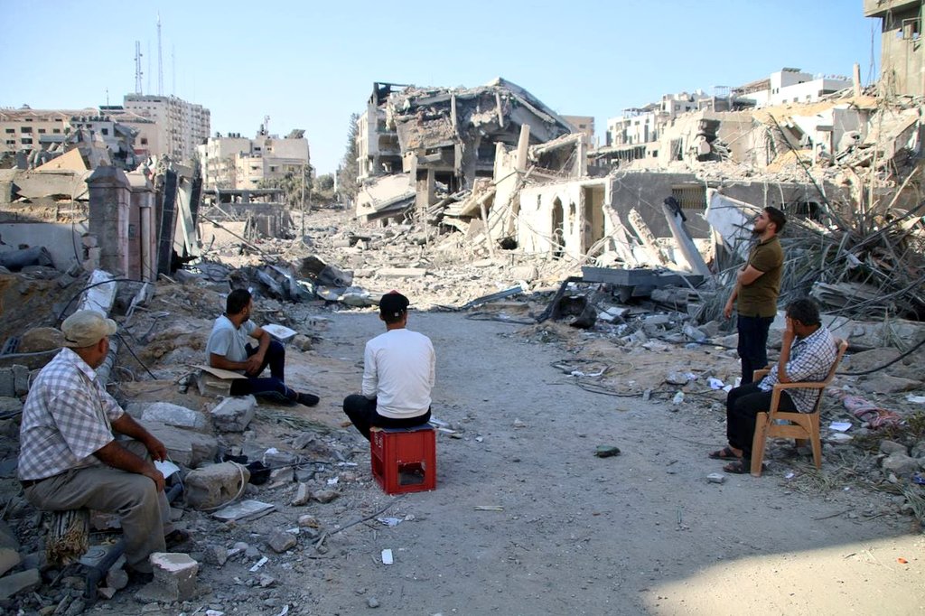 evoespueblo's tweet photo. Además de bombardear a civiles en la Franja de Gaza, EEUU y su brazo armado Israel, tratan de matar de hambre al pueblo de Palestina. Demandamos a la ONU, pueblos y gobiernos democráticos y organizaciones defensoras de derechos humanos del mundo, unir sus esfuerzos para detener el plan de exterminio del sionismo en contra del pueblo palestino.