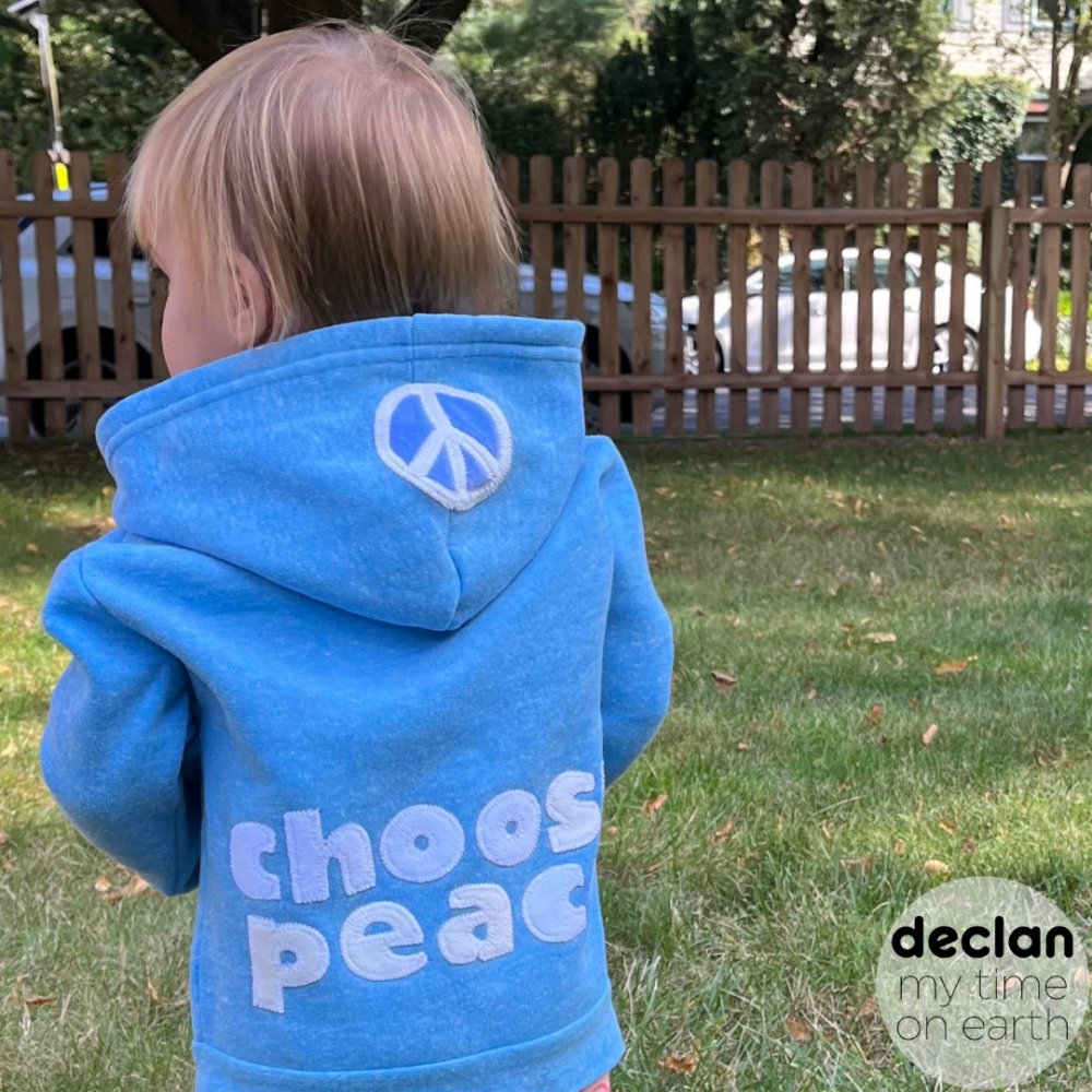 Declanla's tweet photo. Parents, it's time to π jingle all the way and sleigh with our unique pieces!
Turn your little one's wardrobe into a merry symphony of fashion and delight.
Skip on over to https://t.co/2C78YpiRgm and make their Christmas sing with joy! π
#DeclanLA #SmallBusiness #UESmoms https://t.co/XgfeBeUvtU