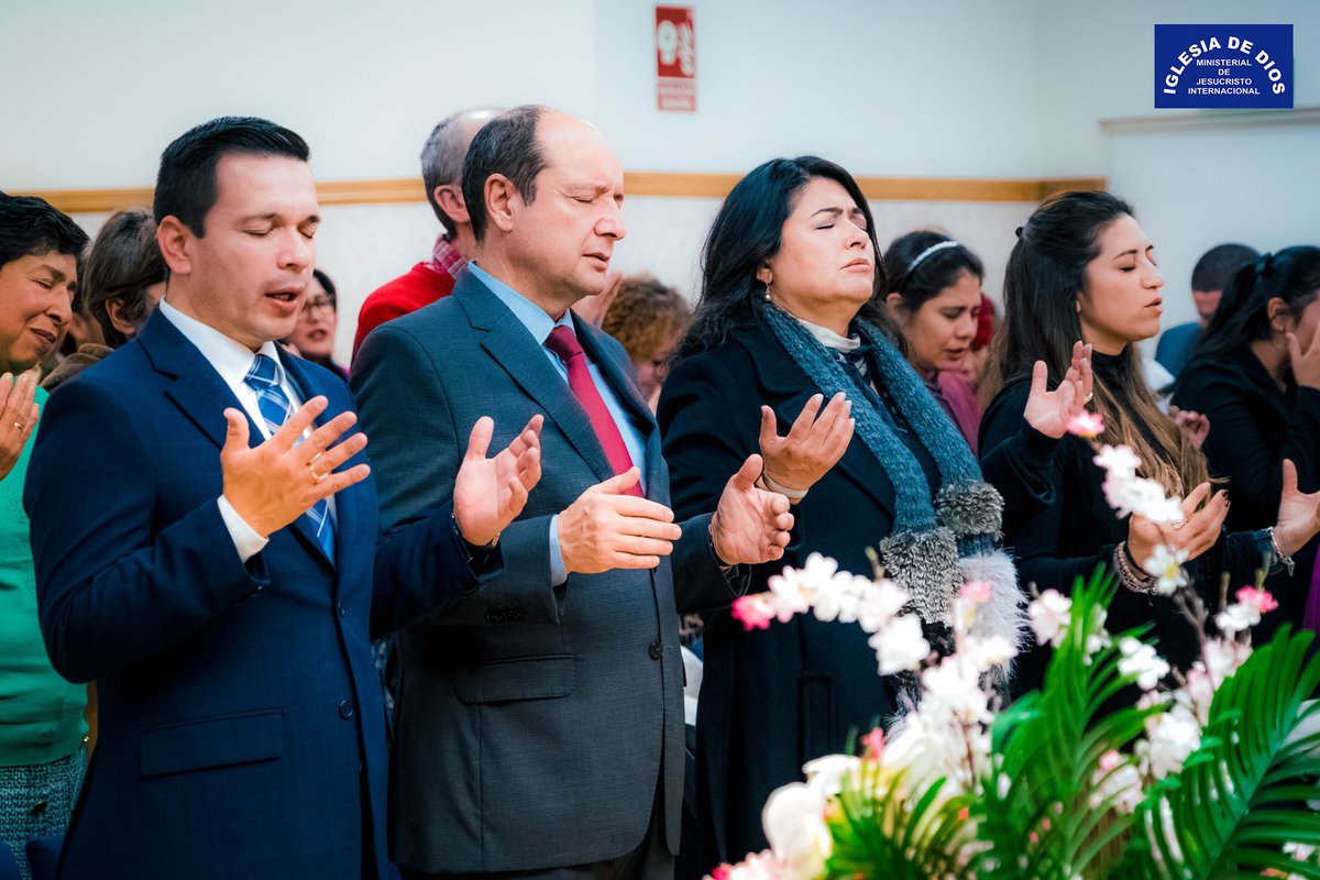 IDMJIoficial's tweet photo. 🇪🇸 Fotos de la visita del Hno. Andrés Carrillo a Torrejón de Ardoz, Madrid, España
https://t.co/4ufZn2qaga

El pasado 18 de diciembre, el Hermano Andrés Carrillo, junto a su esposa, nuestra hermana Patricia Ocaña, visitaron la Iglesia de Torrejón de Ardoz, en Madrid, España, donde los hermanos recibieron una enriquecedora enseñanza.