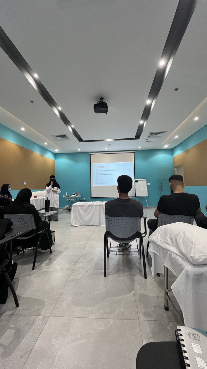 ١٠ جمادى الثاني ١٤٤٥ هـ | دورة عن " أساسيات تشخيص آلام الرقبة والعلامات الحمراء "، شكرًا مركز المختص للعلاج الطبيعي <a href="/IziSpecialist/">مركز المختص للعلاج الطبيعي</a> على اتاحة الفرصة لنا ، وشكرًا للأخصائية المبدعة سارة المسعودي <a href="/saraal3bdullah2/">سـارة💭.PT</a> على هذه الدورة والمعلومات المفيدة وطريقة الشرح المتميزة 🤍 .