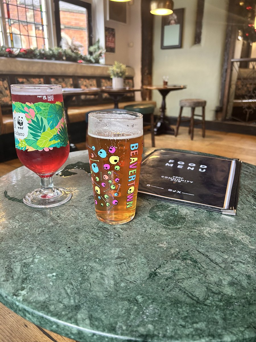 willducfuc's tweet image. Merry twangmas

 @the_twang see you later🍻🍻🎅🏼