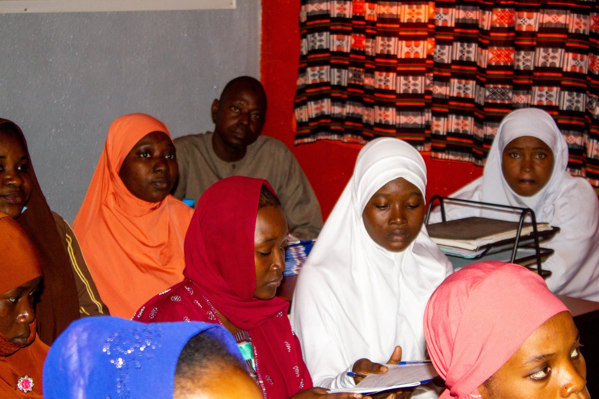 JPOTICNiger's tweet photo. Quelques clichés des Journées Portes Ouvertes TIC (#JPOTIC) de ce samedi 23 décembre, mettant en avant les centres numériques PVI, leurs missions, les plateformes numériques https://t.co/Zs04zIaSxF et https://t.co/DkoWC7CzGs https://t.co/zcYsLQ2fWu