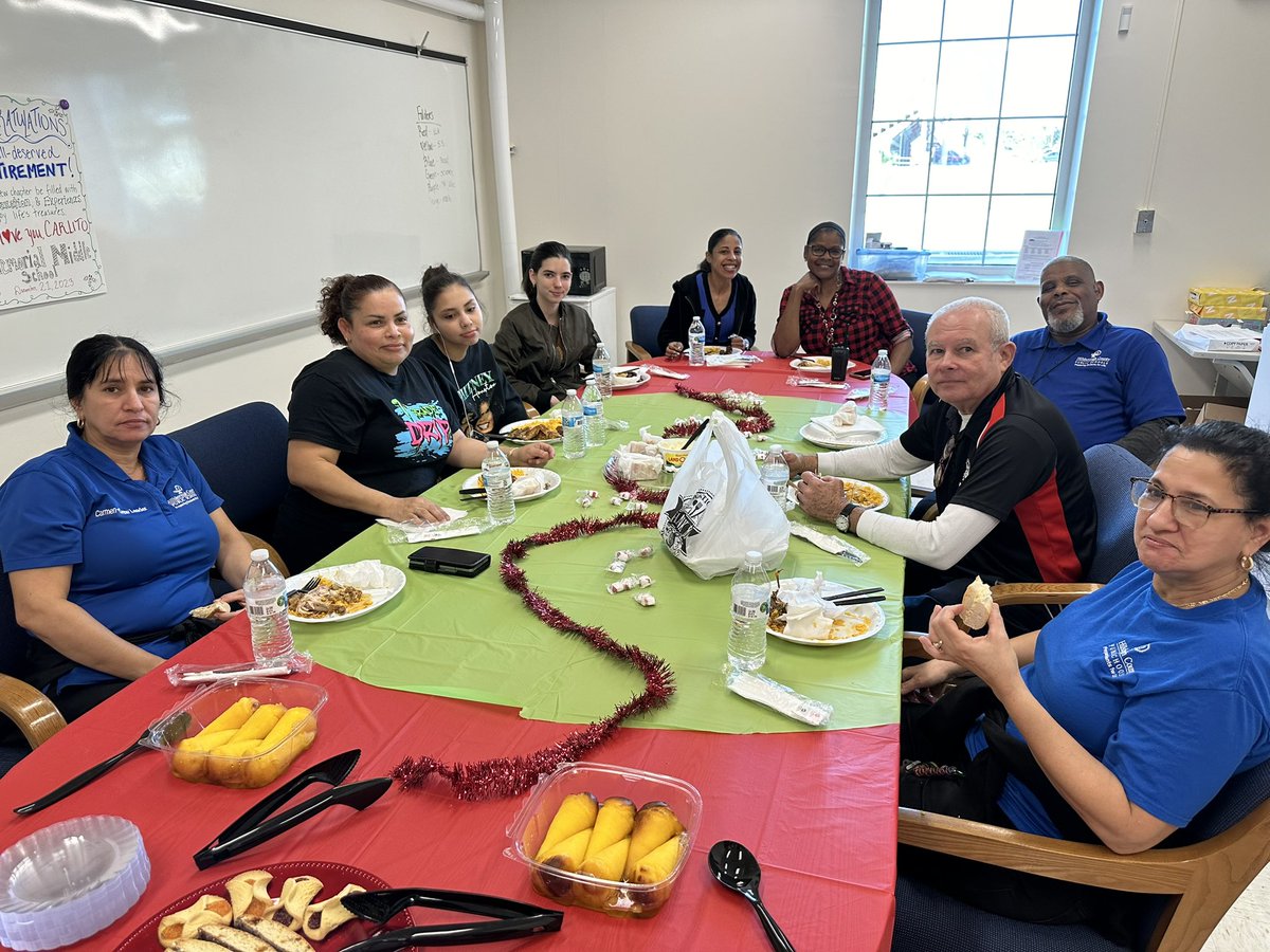 Our beloved custodian is retiring. He will truly be missed. Thank you for your dedication to @HillsboroughSch and @MemorialHCPS #HillsboroughStrong @VanAyresHCPS