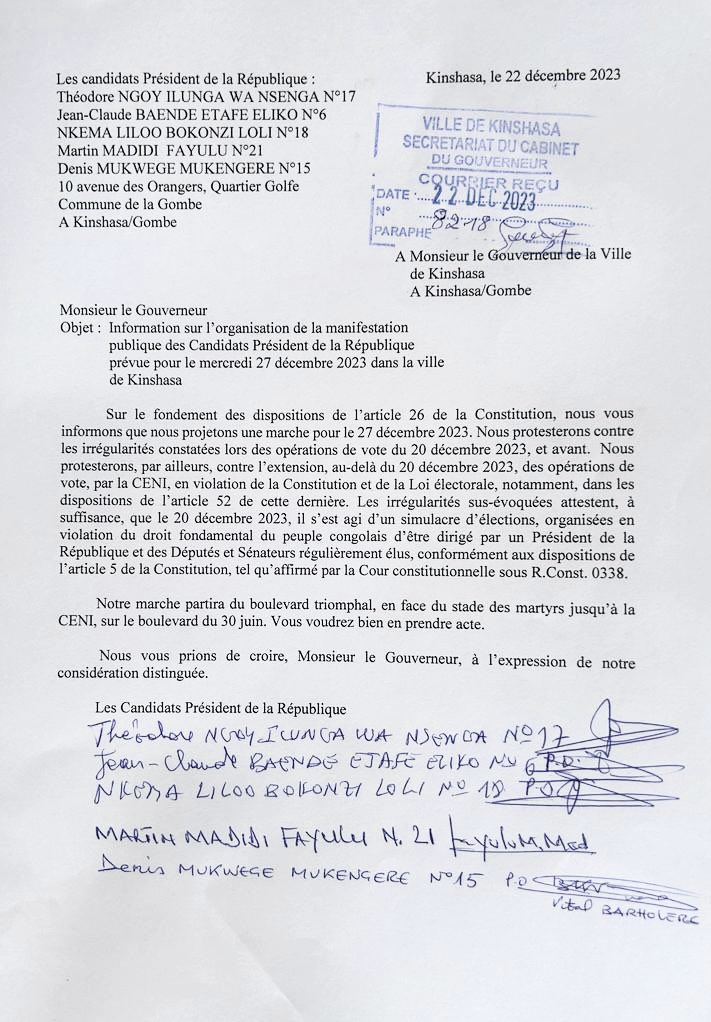 michombero's tweet photo. #Contestations des élections du 20 décembre 2023 en #RDC 🇨🇩 : @DenisMukwege et @MartinFayulu ouvrent la série ce 27 décembre 2023 à Kinshasa.
" Nous protesterons contre
les irrégularités constatées lors des opérations de vote du 20 décembre 2023, et avant. Nous protesterons, par ailleurs, contre l'extension, au-delà du 20 décembre 2023, des opérations de vote, par la CENI, en violation de la Constitution et de la Loi électorale, notamment, dans les dispositions de l'article 52 de cette dernière",
communiqué ⤵️