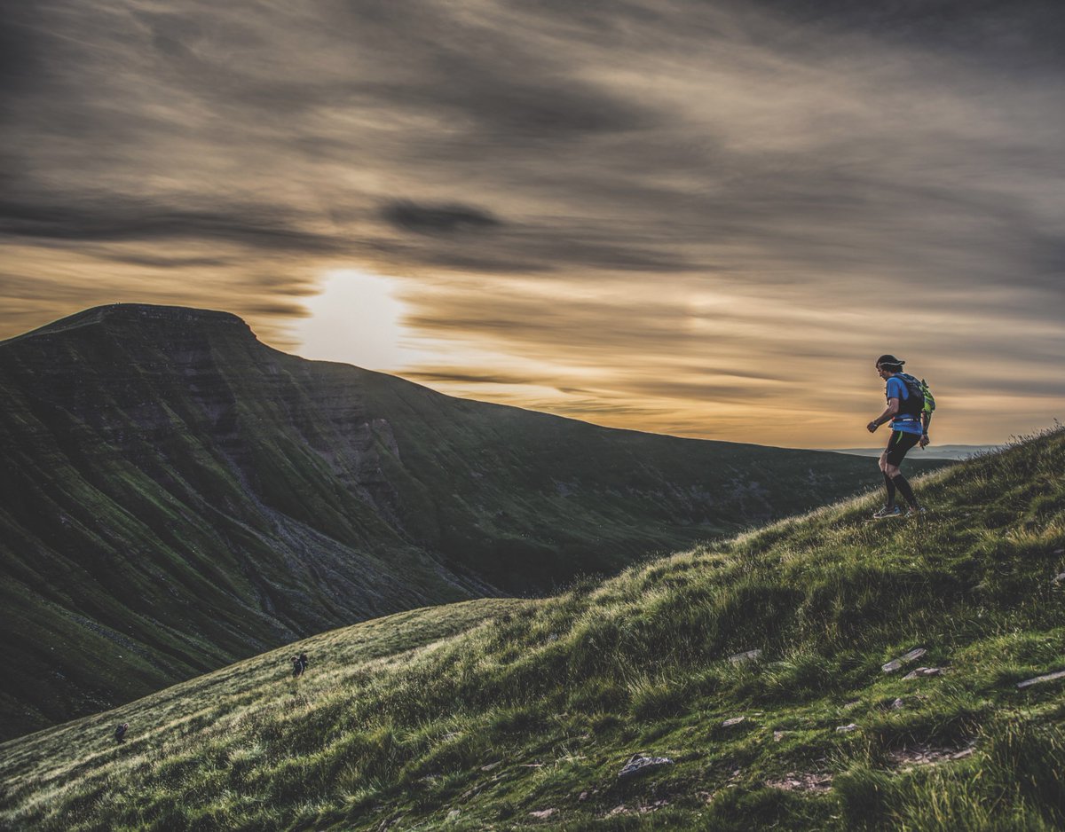 EMBRACE THE HILLS 💪

📸 That Sports Photo 

#trailrunning #running #run #trail #runner #trailrunner #trailrun #runningmotivation #ultrarunning #trailrunning #running #ultrarunner #trailrunner #run #runner #trailrun