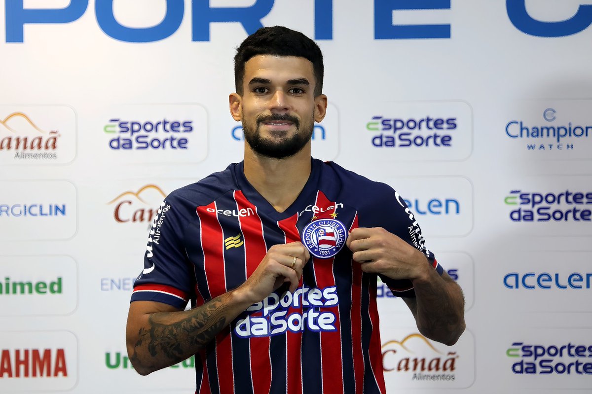 XtraBahia's tweet photo. 🚨 | Cauly não tem nenhuma intenção de sair para outro clube do Brasil, e está 100% adaptado a Salvador.

A diretoria do Bahia garantiu a permanência de Cauly até pelo menos junho de 2024, que é quando abre a janela de transferências europeia de verão, a principal no mercado europeu.

Via: @LucasTanaka
