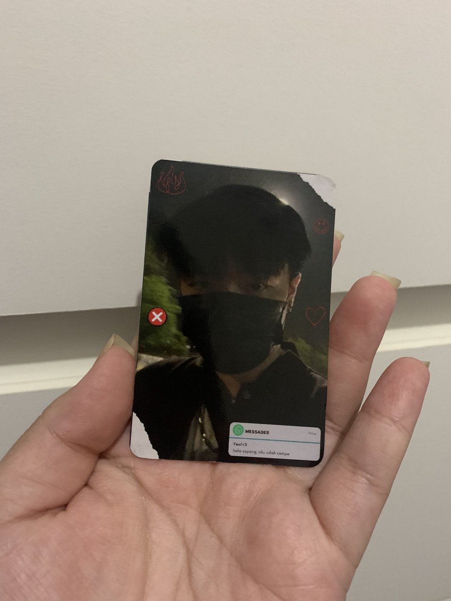 hameowz's tweet photo. Hai Liven ! 
Aku ada freebies buat kalian yang datang event cse ultah nya bias aku wkwk

pc nya @yayiyu_yeol only limited qty yaa guys sapa aja aku, no need to follow ikutin aja acara bsk buat dapet ini🙏🏻❤

ini dari aku pribadi yaaa bukan official 

Printed by @GoodsOhmy https://t.co/061m47eB3S