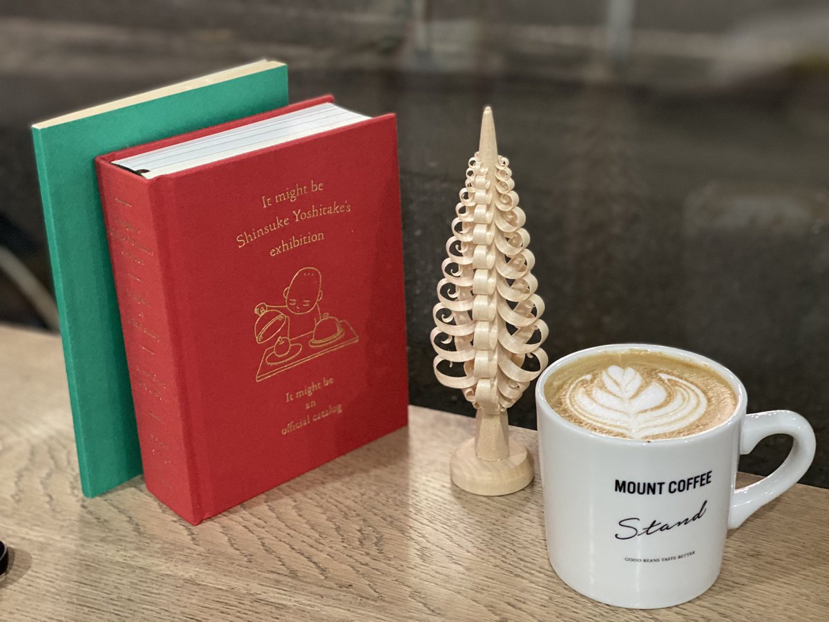 kozyflat's tweet photo. 年の瀬、自転車ショップ巡り🚲
最強ロードバイク試乗して、☕️飲んで、貴重な物を手に入れる事が出来ました🙏
#エレファントサイクル #grumpy_bike #tadequi #mountcoffeestand https://t.co/kgG0qD54c8