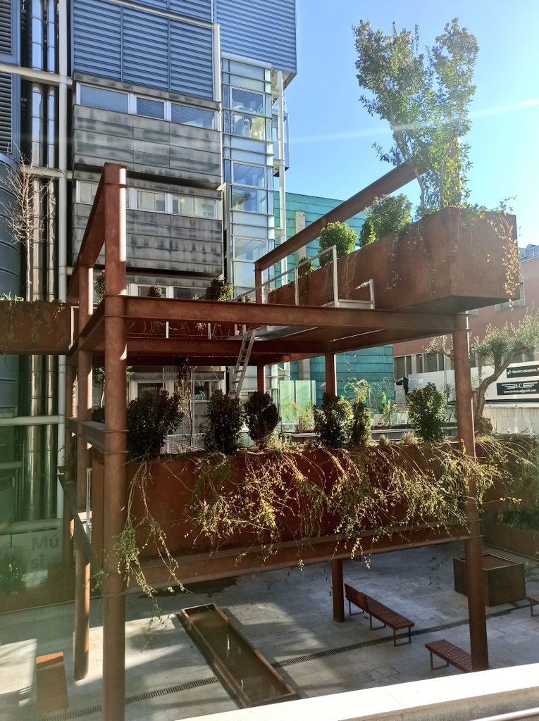 A.V. Retiro Norte tweet media