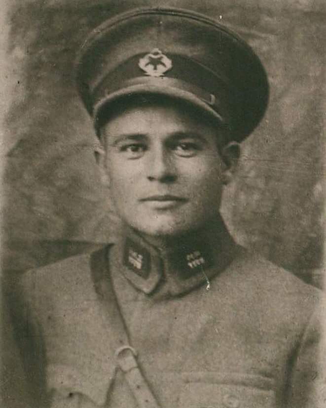 23 Aralık 1930 İzmir Menemende şehit edilen Asteğmen Kubilay Öğretmeni RAHMETLE ANIYORUM Nur içinde yatsın.