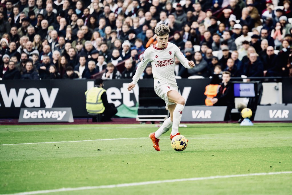utdfocusid's tweet photo. FT: West Ham 2-0 Manchester United

Waktu dan tempat dipersilahkan.. 👇🏻 https://t.co/KOJq7Bg6VY