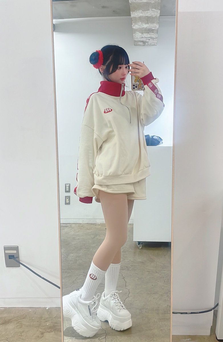 GCChitia0AA_hb6.jpg?format=jpg