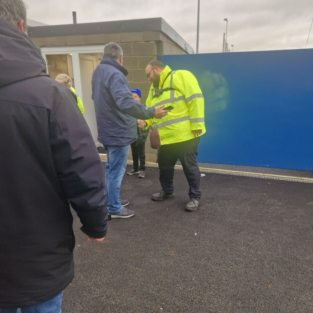 Flat Caps 'n' Bovril tweet media