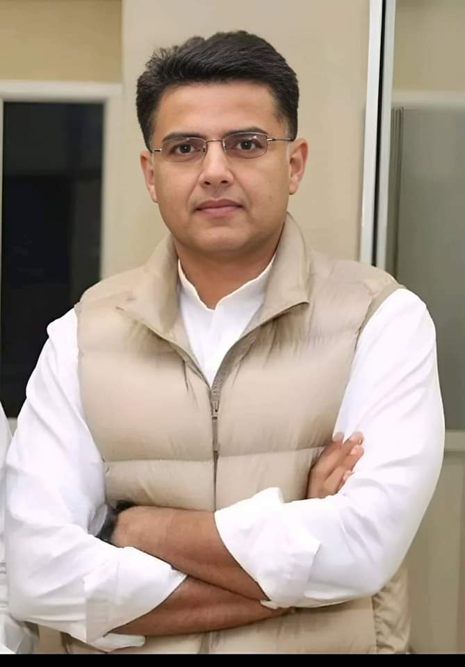 आदरणीय श्री Sachin Pilot जी को अखिल भारतीय कांग्रेस कमेटी का राष्ट्रीय महासचिव व छत्तीसगढ़ का प्रभारी बनाने पर हार्दिक बधाई एवं शुभकामनाएं।
अखिल भारतीय कांग्रेस कमेटी के राष्ट्रीय अध्यक्ष श्री मलिकार्जुन खड़गे जी,श्रीमती सोनिया गांधी जी,श्री राहुल गांधी जी का  आभार। sachin pilot