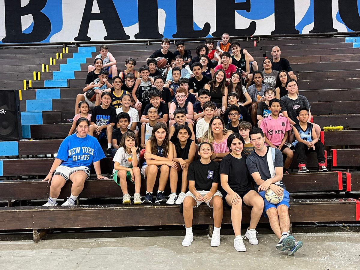 “Lo esencial es invisible a los ojos” es una frase del escritor Antoine de Saint-Exupéry. Significa que el verdadero valor de las cosas no siempre es evidente.

Por eso queremos compartir con nuestros socios, hinchas y amigos el valor de tener un club repleto de…