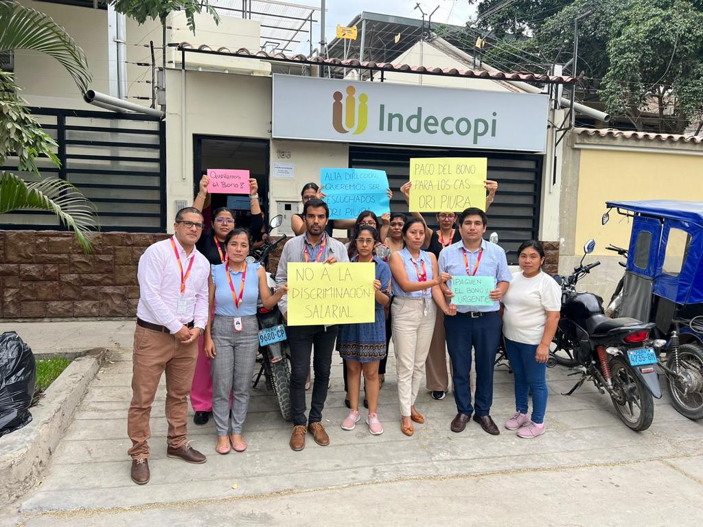 sitraori's tweet photo. Se van sumando oficinas regionales del Indecopi, para hacer escuchar su voz ! 
 INDECOPI Loreto.
 INDECOPI La Merded
 INDECOPI Junín.
 INDECOPI San Martin.
INDECOPI Tacna.
INDECOPI Huaraz.
INDECOPI Chimbote
INDECOPI Piura https://t.co/jg033agOtv