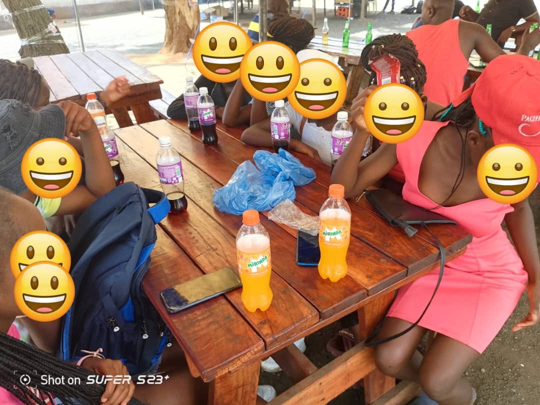 CCCforChange234's tweet photo. My Sister’s Keeper and Ethembeni Initiative hosted an End of Year Braai at North End! Thank you @RoyalMeats ! Led by our Ward 2 councillor ⁦@AdrianRMoyo⁩ ! MP M Gumede Siyabonga Zulukandaba !  #CouncillorForEveryOne ! ⁦@CCCZimbabwe⁩ ⁦@nelsonchamisa⁩ https://t.co/VJs1ezZCxx