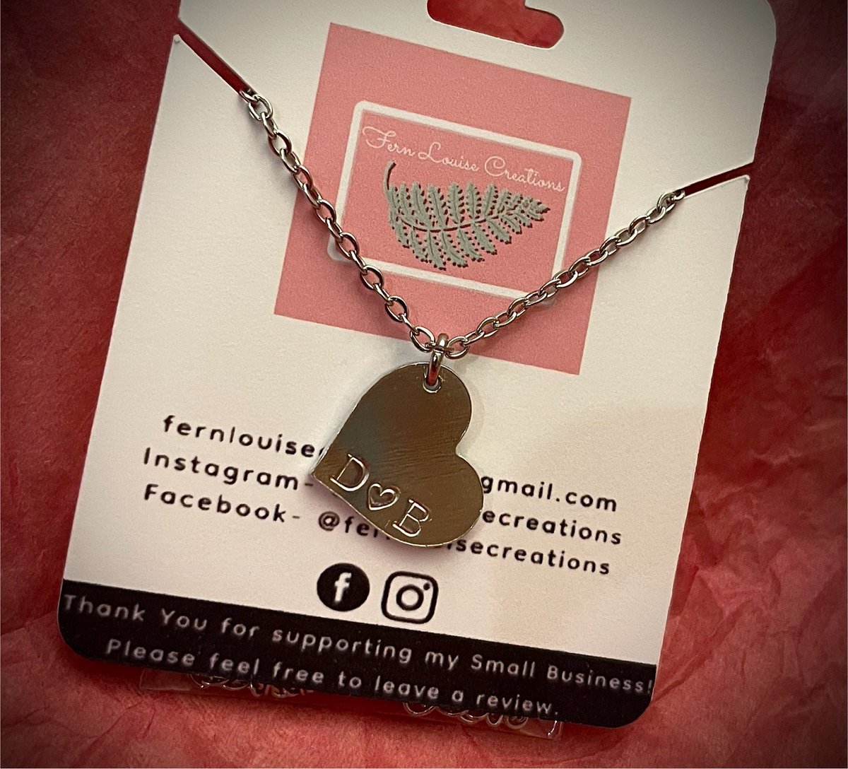 fernlcreations's tweet photo. Brand new couple’s initial necklaces available now! 

https://t.co/P4dZUYX3tQ

#boyfriend #girlfriend #christmas #Christmas2023 #ChristmasCountdown #etsy #etsygifts #etsyfinds #etsyhandmade #follow #jewellery #like #personalised #couples #x #fyp #necklace https://t.co/3s32WN8e96