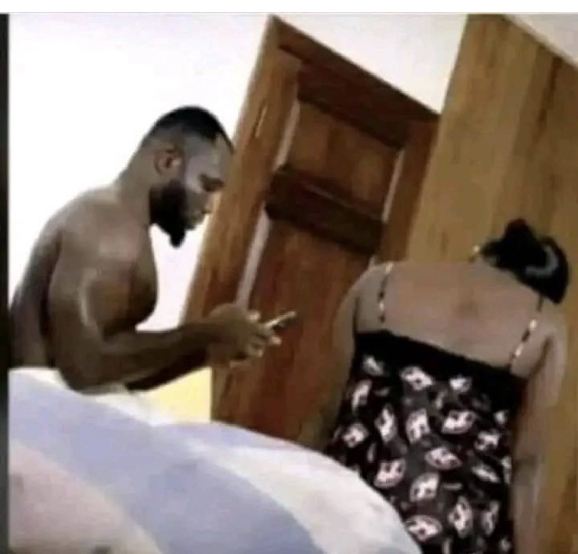 KennyLoland's tweet photo. Normally i no dey stingy,

Na you dey your house dey paste Aza to me. https://t.co/f2S3KJbcCV