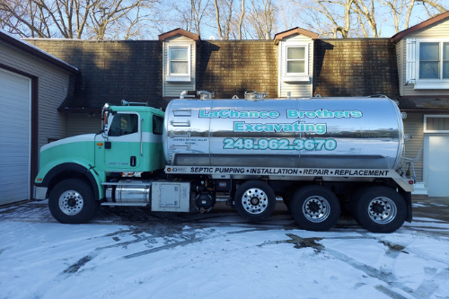 Are you looking for #septictankpumping in the South Lyon area?  Call LaChance Brothers Excavating today at 248-962-3670! lachancebrothers.com/locations/serv…