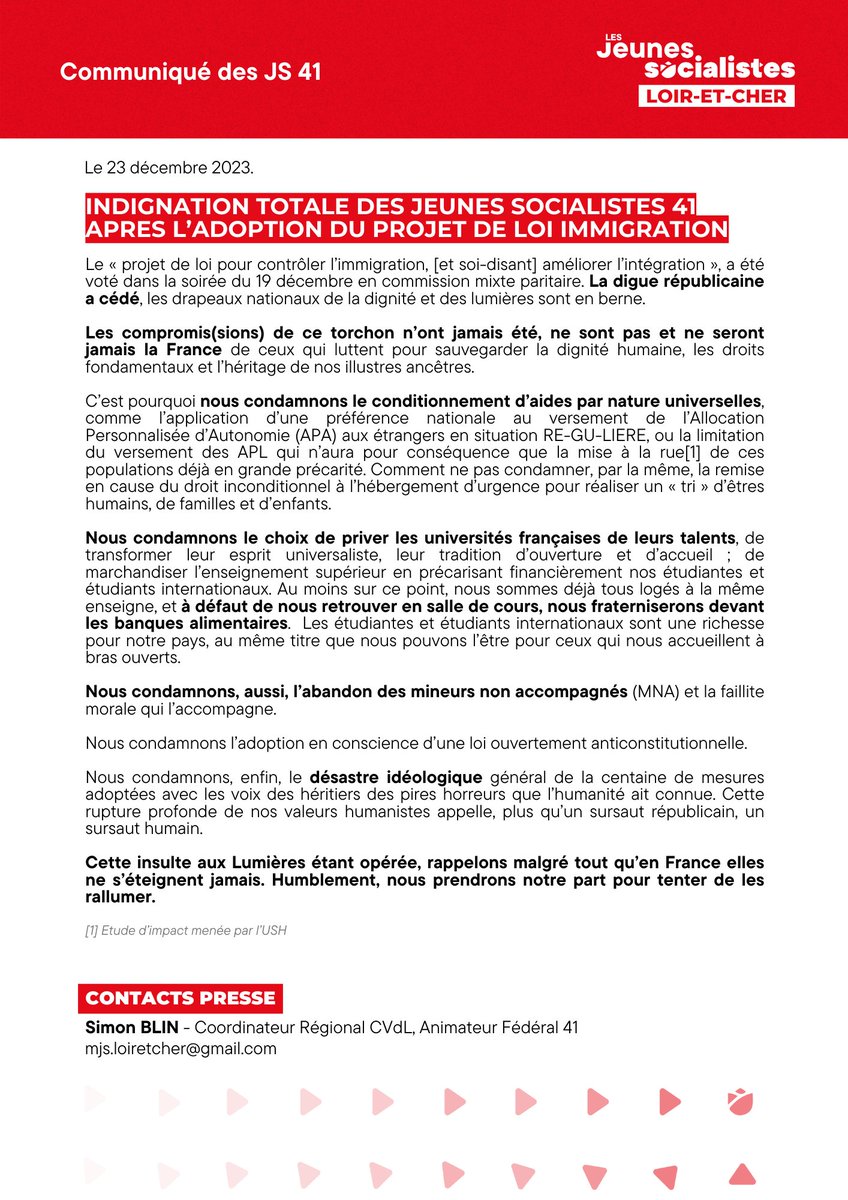 Jeunessoc41's tweet photo. [Communiqué des JS 41 en réaction à l'adoption du projet de loi immigration]

Indignation totale !

Les mots ont eu du mal à sortir, la gueule de bois est terrible. L'impact de cette loi sur la jeunesse est terrifiant, l'image de la France souillée.

Le CP complet ⤵️ https://t.co/9u4spUZ5Fz