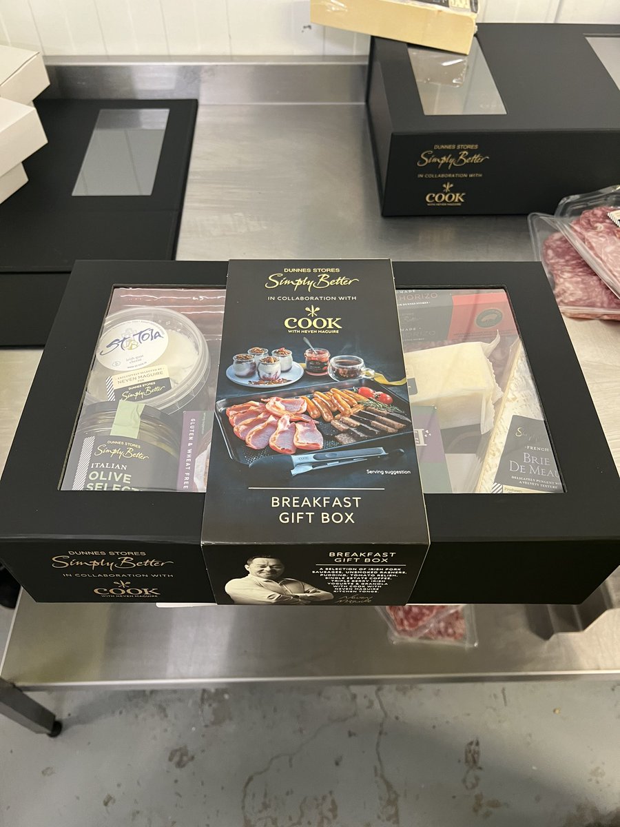 Some delicious foodie gifts 🎁 @SimplyBetterDS @dunnesstores