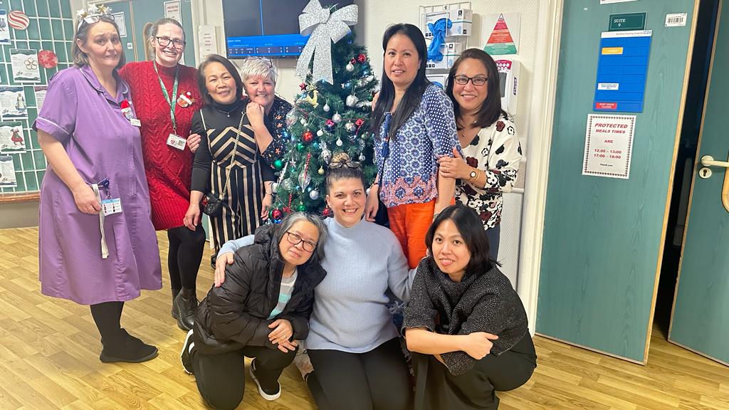 Wd33/24 Annette Fox Unit @BTHFT (@w24bri) on Twitter photo <a href="/W24bri/">Wd33/24 Annette Fox Unit <a href="/BTHFT/">Bradford Teaching Hospitals NHS FT</a></a> Merry Christmas from our team to yours. We hope you all have a wonderful dayπ
ππ @BTHFT <a href="/dearericabthft1/">@DearEricaBTHFT</a> <a href="/W24bri/">Wd33/24 Annette Fox Unit <a href="/BTHFT/">Bradford Teaching Hospitals NHS FT</a></a> Merry Christmas from our team to yours. We hope you all have a wonderful dayπ
ππ @BTHFT <a href="/dearericabthft1/">@DearEricaBTHFT</a>