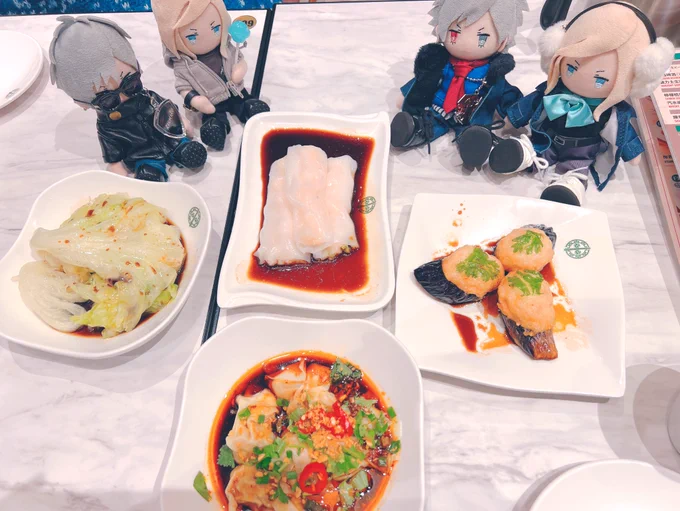 オズ楽しかった!!シオンの衣装がかわいすぎて優勝でした添好運ラクーアにできたの知らなかった〜大好きクリスマススイーツ食べに行ったら180分待ちで入れず不機嫌になったぬすもマーラーカオで元気になった 