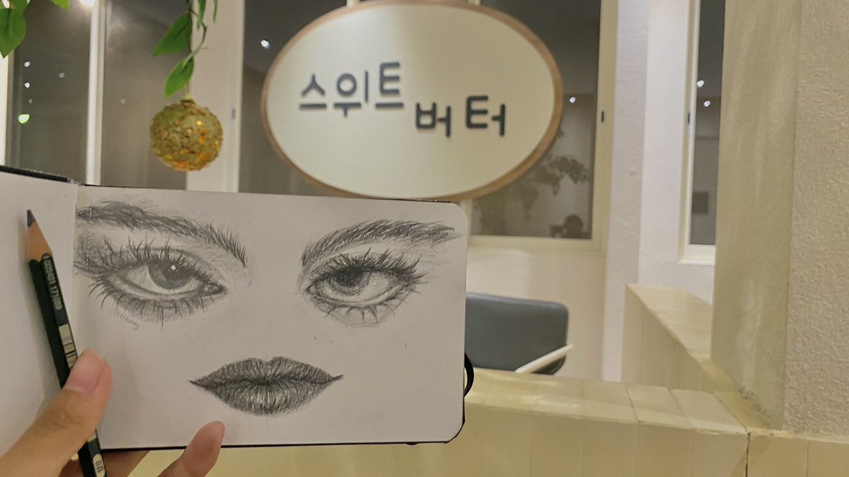 #artistproblem 👁️👄👁️

.
#ArtistOnTwitter #ArtistOnX #artist #artwork #drawing