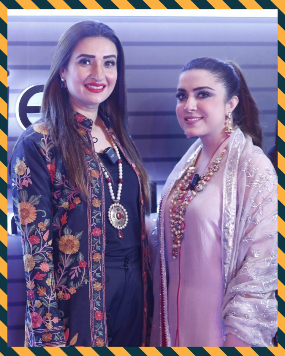 MediaSpringPk's tweet photo. #Spotted 📸 @bushraanjumbutt and @HinaNiazi8 at the red carpet of @bcwpakistan 2023 finale. #PHBCW https://t.co/LJDVKhYqed