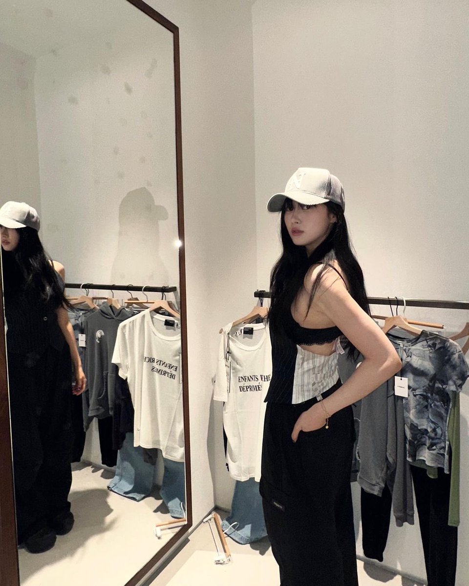 MISSAERICH's tweet photo. Now you see me, now you don't. https://t.co/utngMOzBot