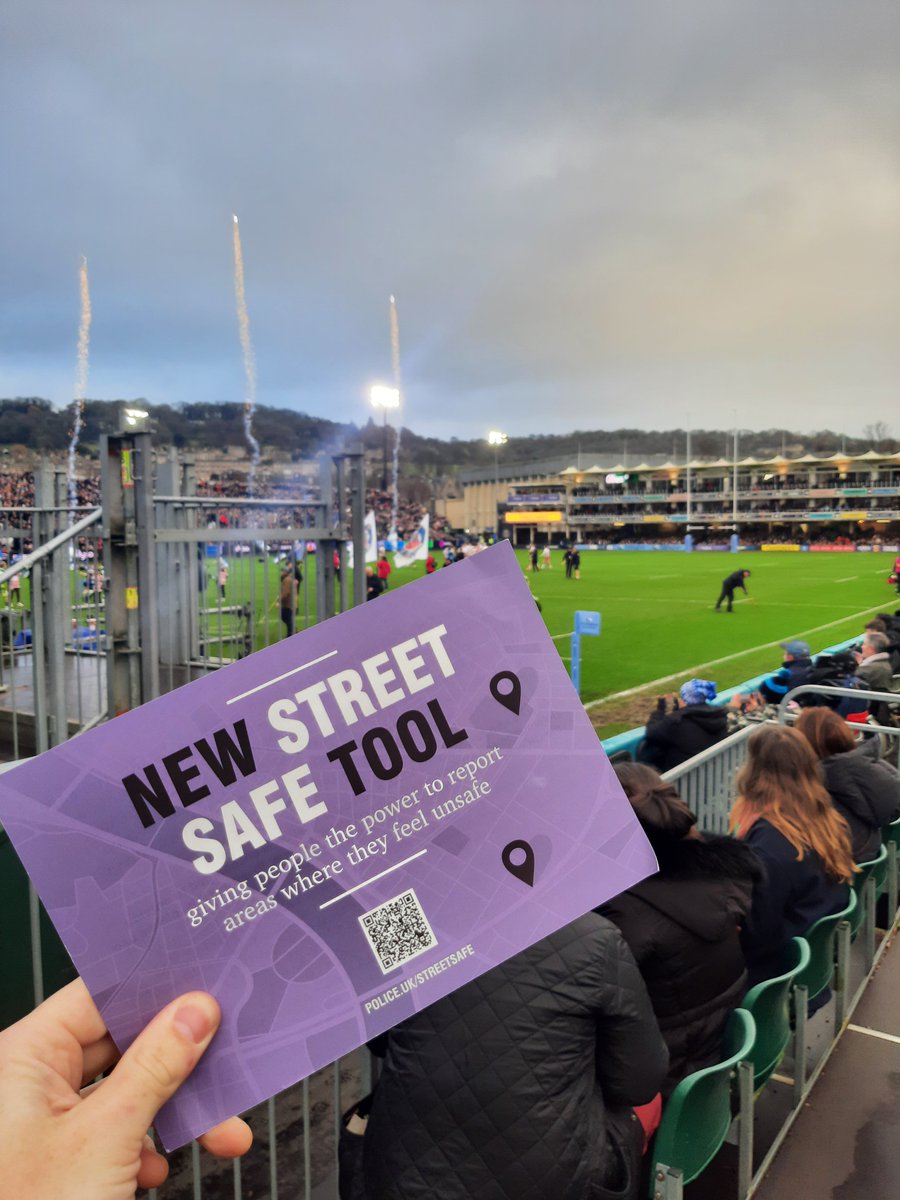 Did you see us at The Rec earlier today? We're working with @BathRugby to promote #StreetSafe, an online tool where you can report places you feel unsafe. #BathPolice #VAWG #CommunityPolicing #BathRugby #COYB #PremRugby