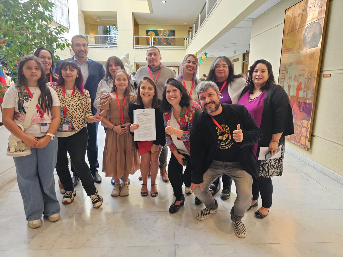 momusep's tweet photo. #LeyCortaTTSectorPublico
Teletrabajo para el sector público ministra @totiorellanag #NoEstamosTodas  las funcionarias públicas de #Chile también somos cuidadoras. 

No + discriminación 

@biobiochile @CHVNoticias @eldesconcierto @elmostrador @GabrielBoric @CNNChile #Felizsabado https://t.co/RjFYkEaLKH
