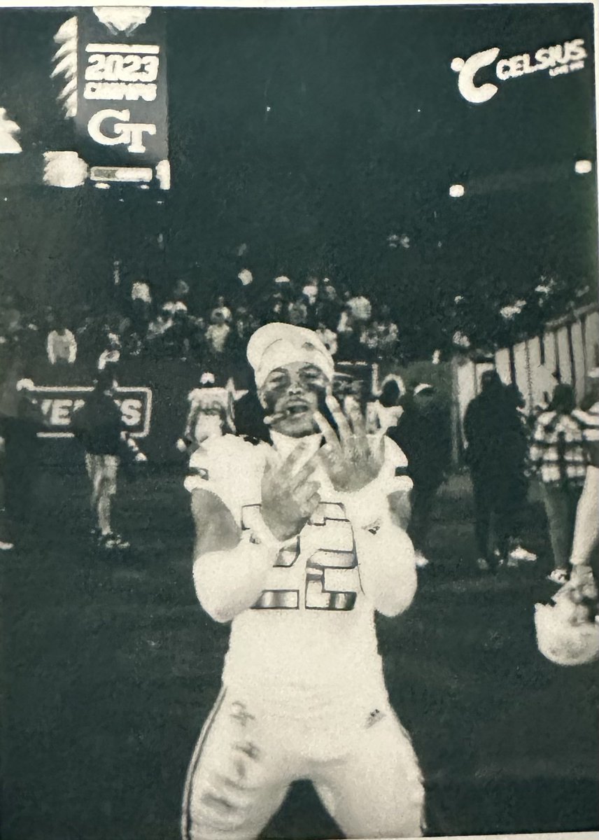 DJ moore tweet media
