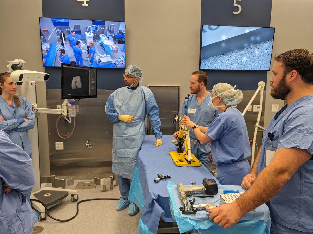 UConnOrtho's tweet photo. Thank you to traumatologist Dr. Alex Stroh, UConn ortho faculty, &amp; @cesiHHC for organizing the Football Sunday Ortho Lab! Nothing better than learning surgical techniques from experts in the field while watching your favorite NFL games ! https://t.co/B1M0CPP6pf