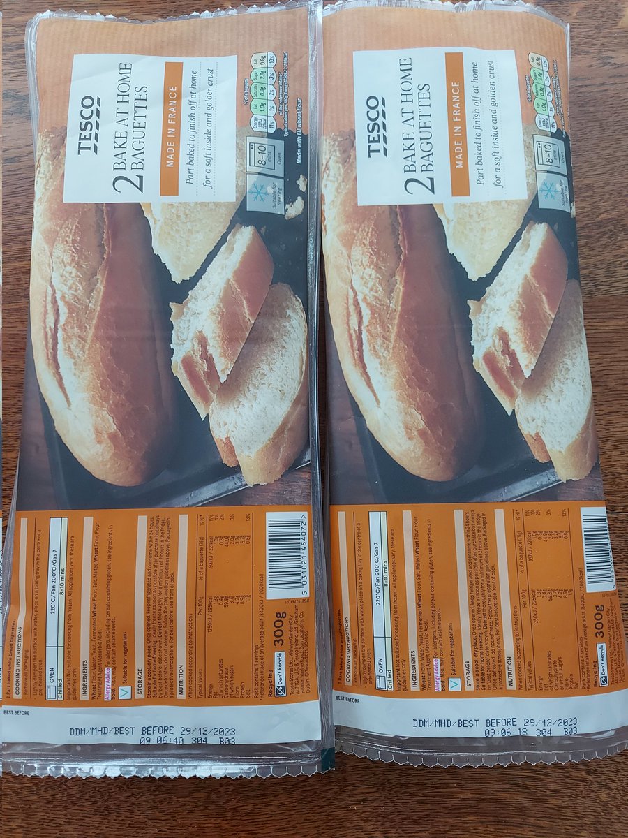 CecilyGraceM's tweet photo. @Tesco Hi Tesco, I bought these baguettes on Monday 18th December. They have a best before date of 29th December, yet one packet is covered in mould! 

Now I have to feed my family a yule log for dinner. Disgraceful. Please help. 🎄 https://t.co/VqGWrikLhV