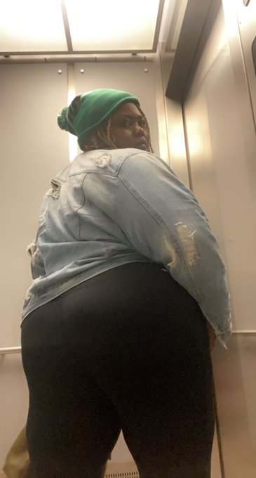 My aunt requested a chauffeur:Walmart, nail salon, and dry cleaners. What time am I getting back home