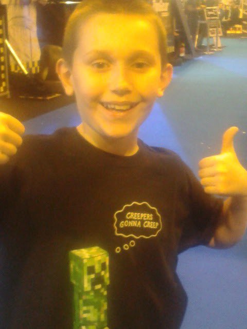 JackManifoldTwo's tweet photo. creeper t-shirt jack manifold, you need to stop. you smoke too tough. your swag too different. your bitch too bad. they’ll kill you! https://t.co/JsHfr1kTum