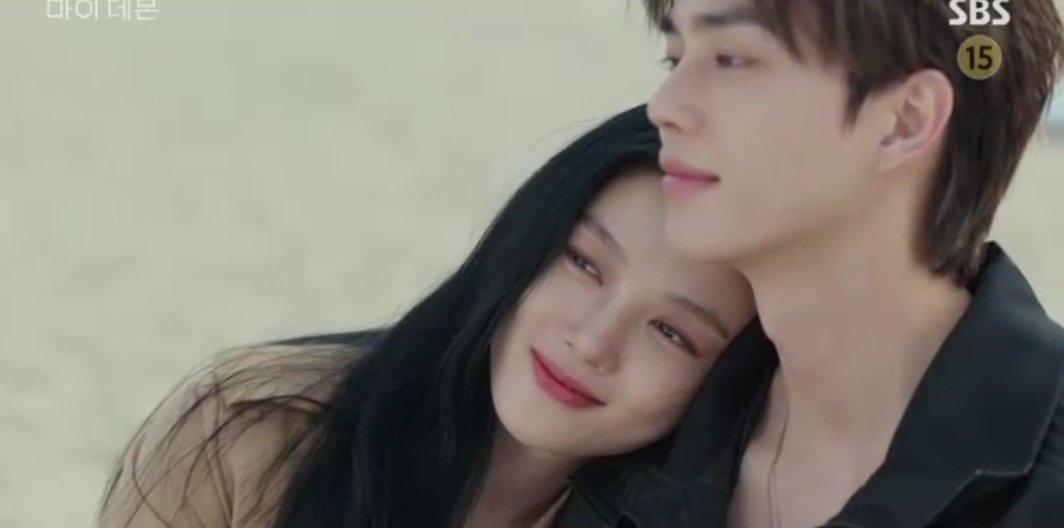 uriyoojungie's tweet photo. One of the things I'm thankful about the plot, is that they both fall in love so deeply in the 2nd half of this drama. It gives us more moments from them to fight the whoever villains are, as lovers. 

#MyDemonEp10 #MyDemon https://t.co/3Ytc4FacDn