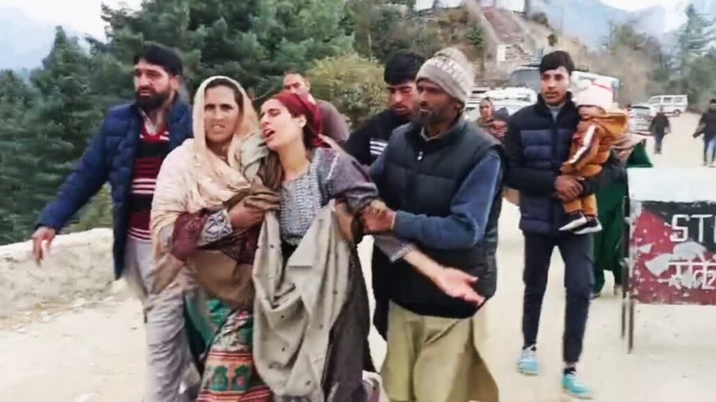 Tahir Bajjar (@tahirbajjar_) on Twitter photo Shocked & devastated by killings of 3 innocent civilians from Topa, Bufliaz #Surankote while they were being interrogated in security forces custody. Request <a href="/HMOIndia/">गृहमंत्री कार्यालय, HMO India</a> <a href="/manojsinha_/">Manoj Sinha</a> to order an impartial investigation at highest level and those involved should be held stringently Shocked & devastated by killings of 3 innocent civilians from Topa, Bufliaz #Surankote while they were being interrogated in security forces custody. Request <a href="/HMOIndia/">गृहमंत्री कार्यालय, HMO India</a> <a href="/manojsinha_/">Manoj Sinha</a> to order an impartial investigation at highest level and those involved should be held stringently