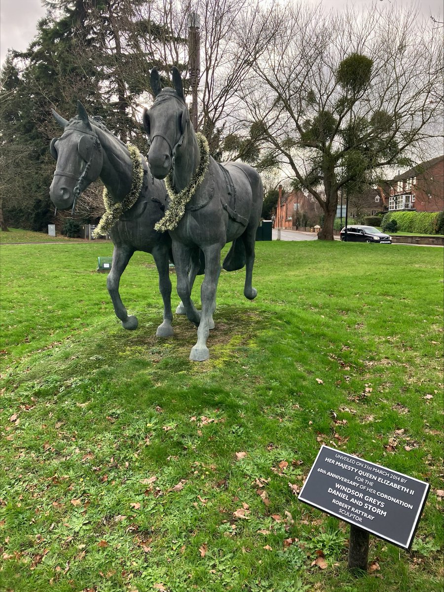 Spot these #Statues #Memorials on #TheLongWalk #WindsorGreatPark:
1. #TheCopperHorse #KingGeorgeIII 
2. #MillStone #QueenAnnesRide 1000yrs Office of High Sheriff
3. & 4. #QueenElizabethII #GoldenJubilee #Coronation   
 #LetsWindsor Lets Windsor Visit Stay LetsWindsor.com