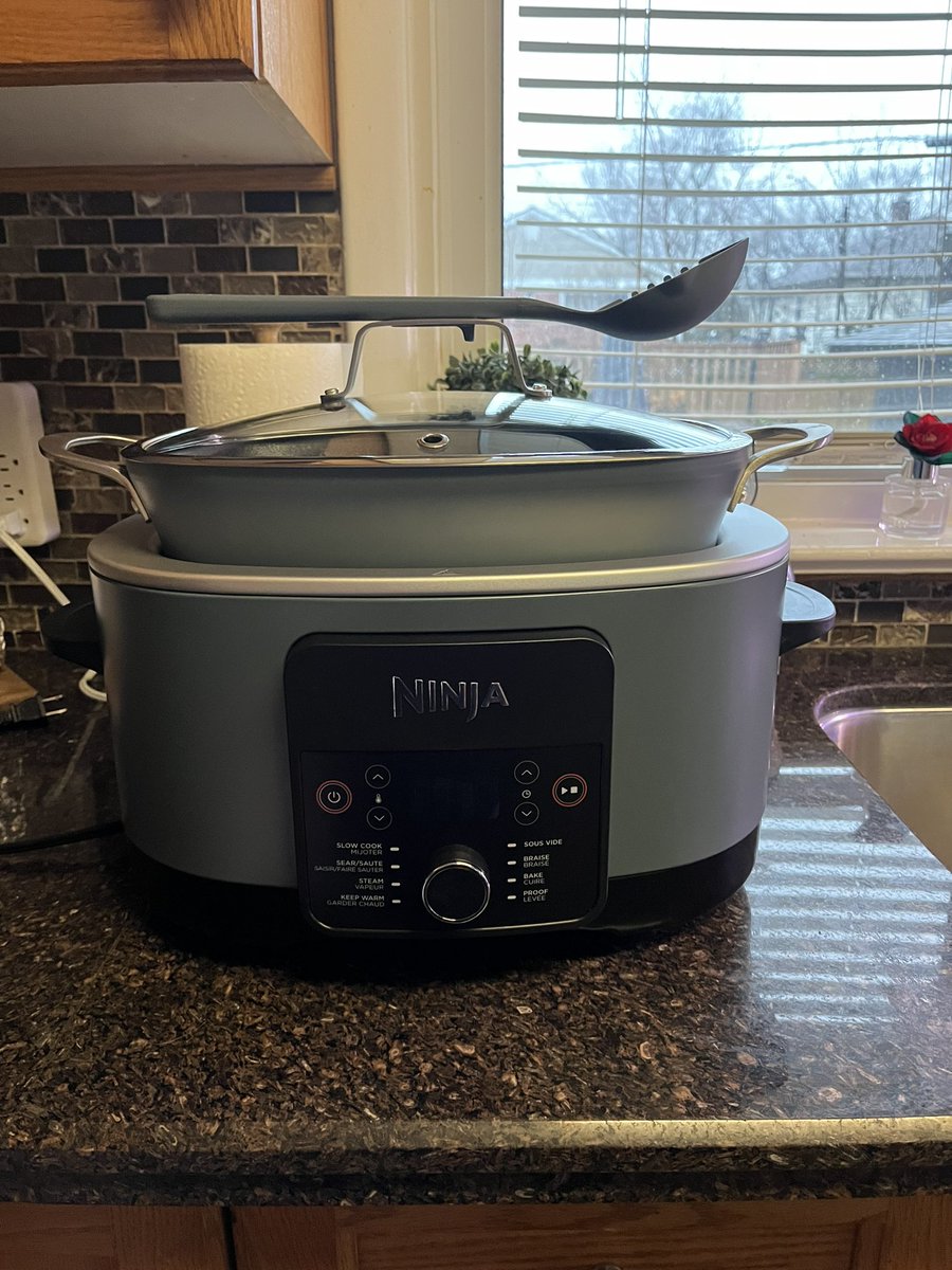 CastRedhead's tweet image. #SpoiledWifey