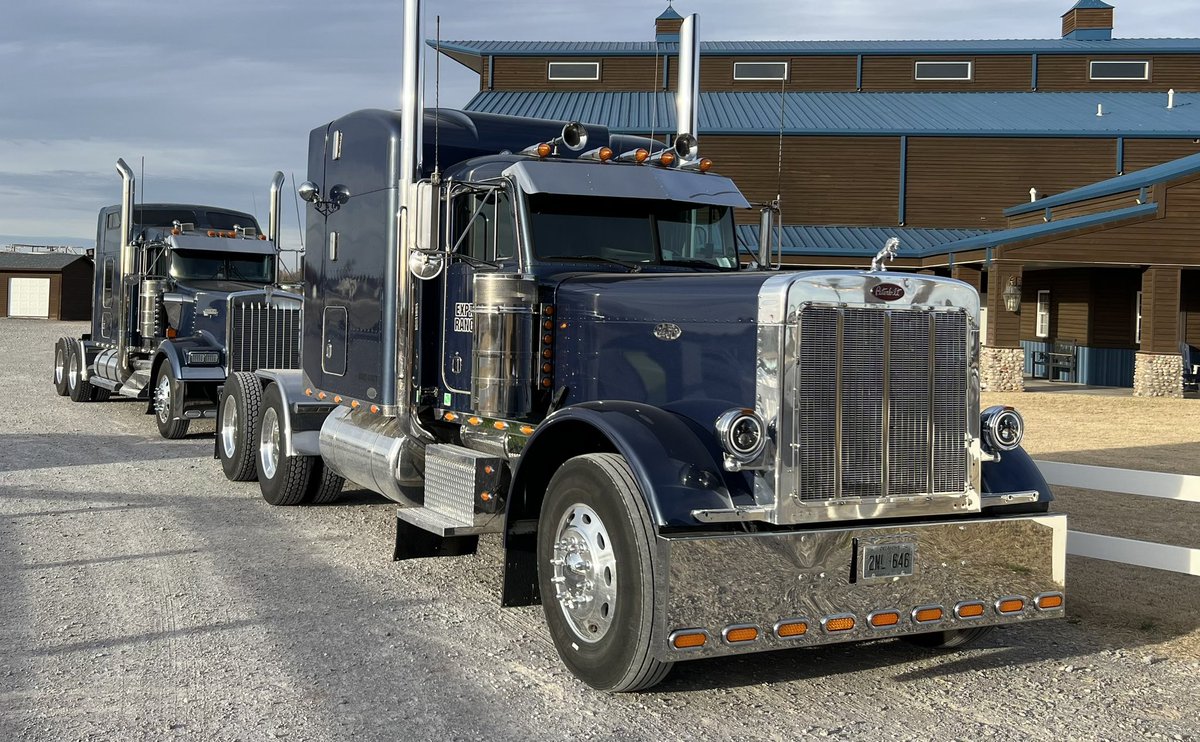 Wilsonfarmgrain's tweet photo. 2 more classic trucks added to the fleet this week. Big kittys 98 379
96 w9 some of the cleanest trucks we have found. Came from a friend in Oklahoma no rust #nodpf https://t.co/YJnDkeUWTL