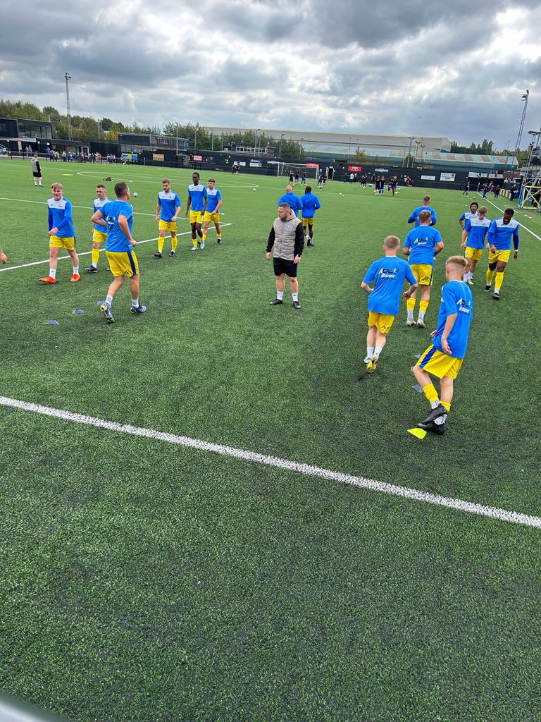 tompinder_'s tweet photo. The time has come for me to move on from @DarloTown1874FC I have loved every single minute of working with this group and have no doubt the boys can go all the way. Thank you to all the players, staff, fans and especially @DeanGillTG Little old Darlo👊💙 https://t.co/2F8F0mJDLG